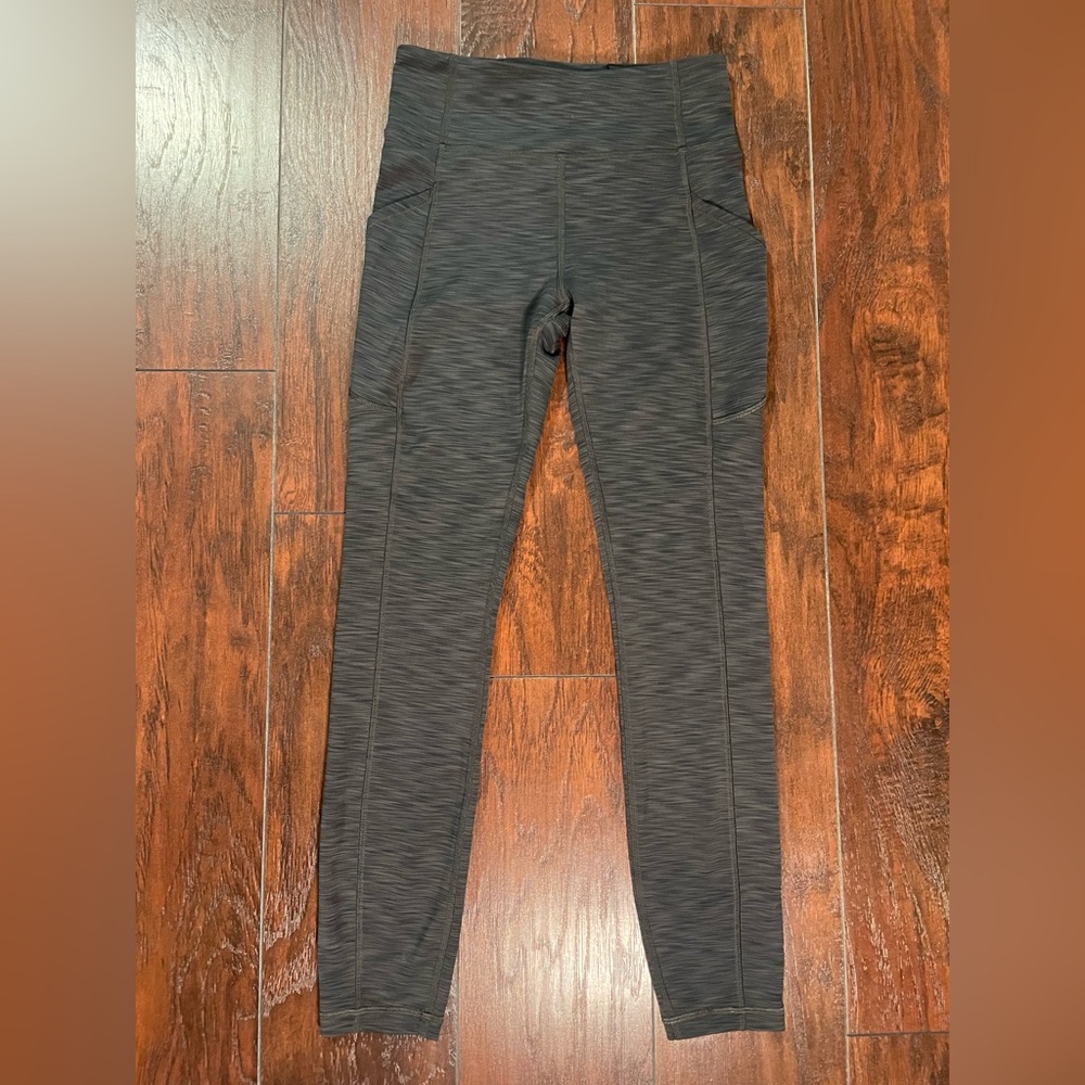 Lululemon Invigorate HighRise size 4 25” Heathered Black